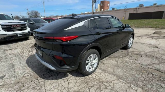 Buick Envista Vehicle Full-screen Gallery Image 08