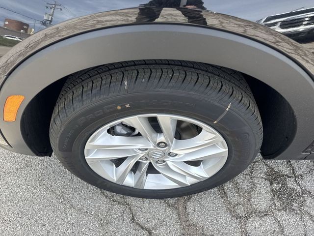 Buick Envista Vehicle Full-screen Gallery Image 10