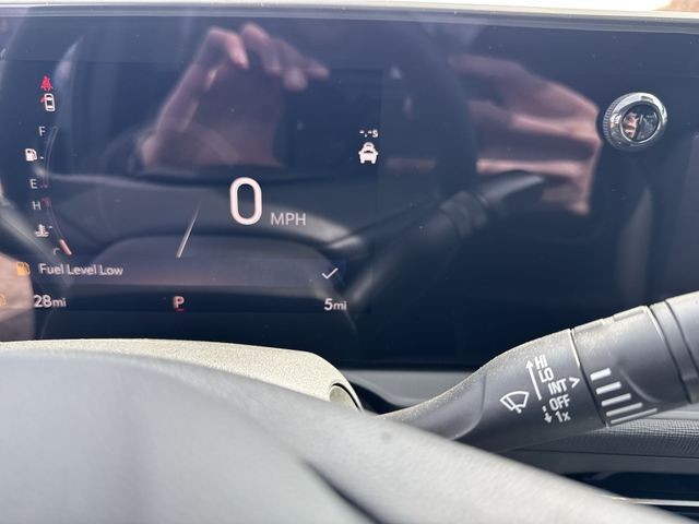 Buick Envista Vehicle Full-screen Gallery Image 15