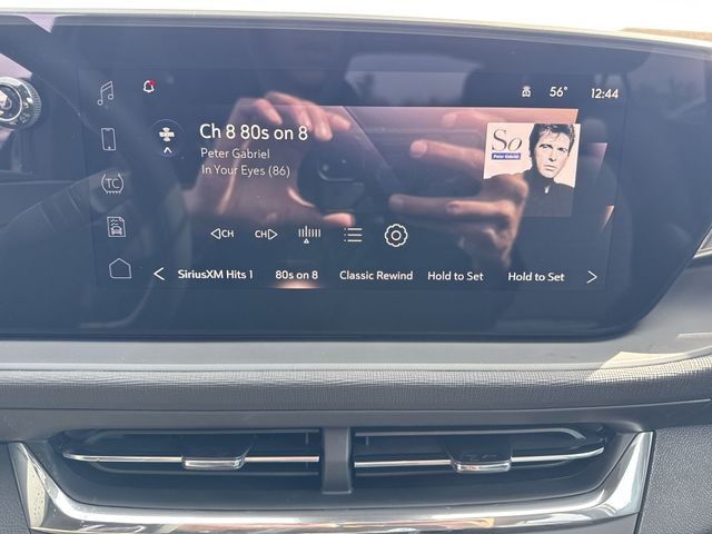 Buick Envista Vehicle Full-screen Gallery Image 16