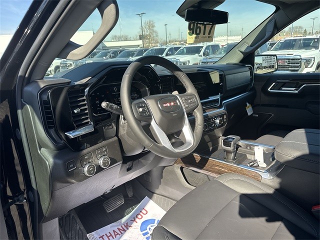 GMC Sierra 1500 Vehicle Full-screen Gallery Image 11