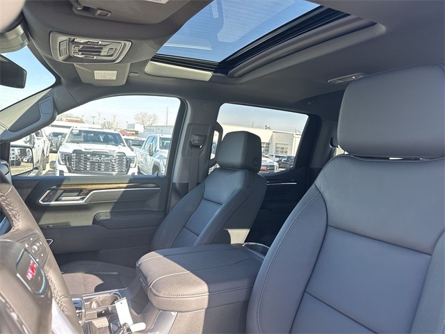 GMC Sierra 1500 Vehicle Full-screen Gallery Image 22