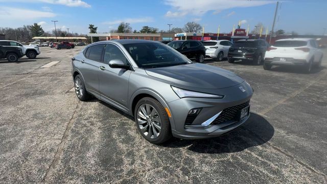 Buick Envista Vehicle Full-screen Gallery Image 02