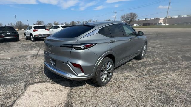 Buick Envista Vehicle Full-screen Gallery Image 08