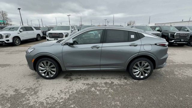 Buick Envista Vehicle Full-screen Gallery Image 05