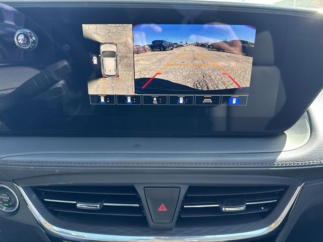 Buick Encore GX Vehicle Full-screen Gallery Image 17