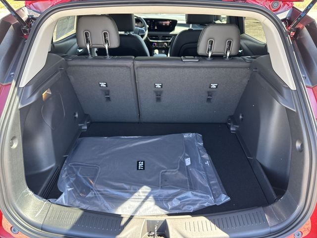 Buick Encore GX Vehicle Full-screen Gallery Image 22