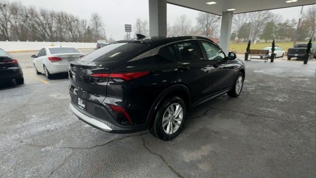 Buick Envista Vehicle Full-screen Gallery Image 08