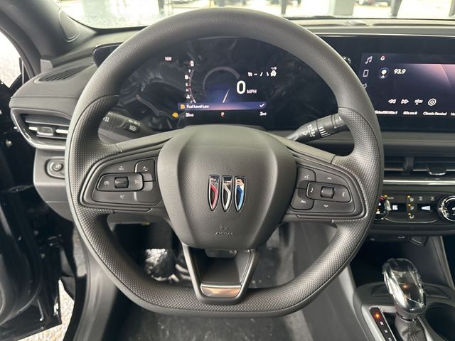 Buick Envista Vehicle Full-screen Gallery Image 14