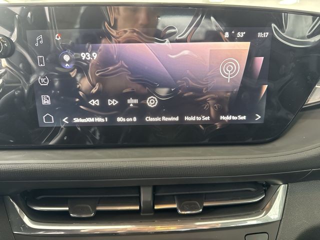 Buick Envista Vehicle Full-screen Gallery Image 16