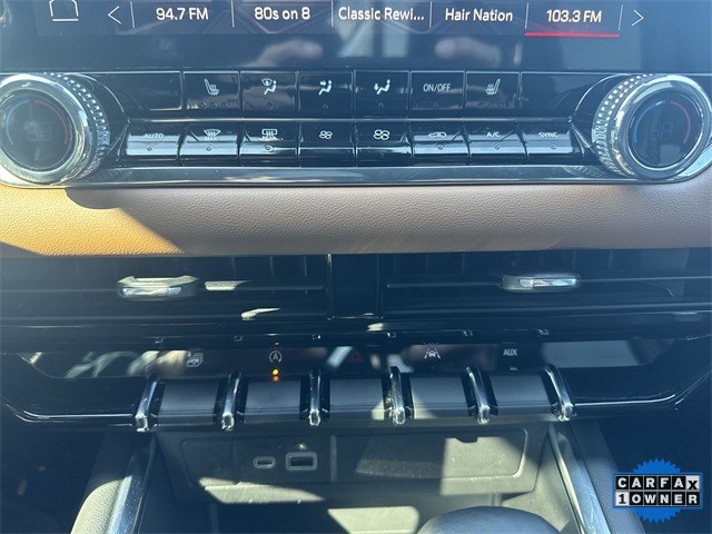 GMC Canyon Vehicle Full-screen Gallery Image 19