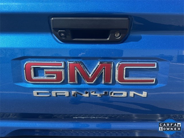 GMC Canyon Vehicle Full-screen Gallery Image 34