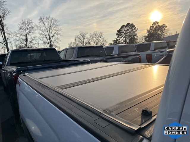 Chevrolet Silverado 1500 Vehicle Full-screen Gallery Image 05