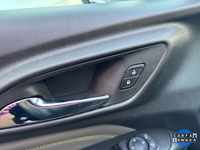 Chevrolet Trax Vehicle Full-screen Gallery Image 15