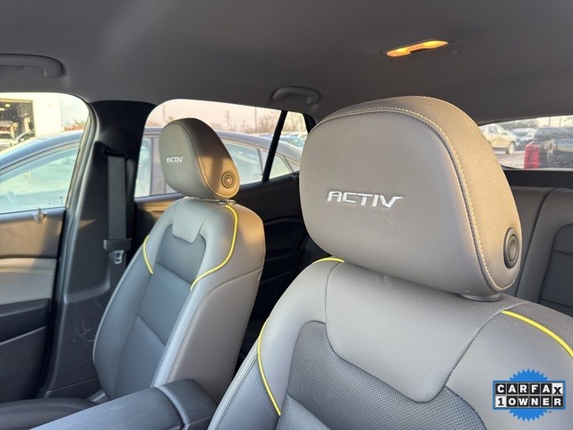 Chevrolet Trax Vehicle Full-screen Gallery Image 18