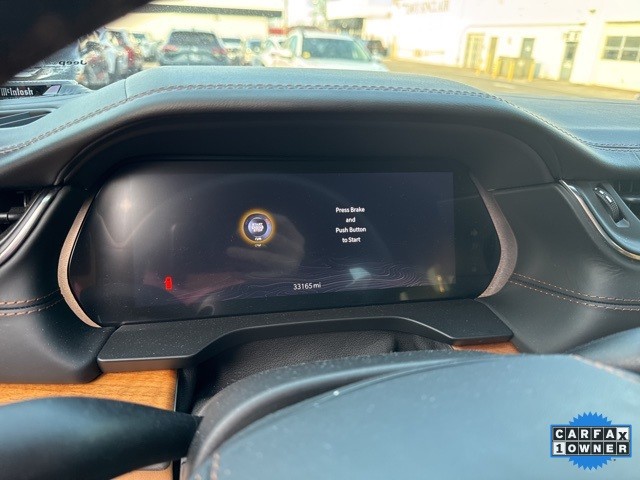 Jeep Grand Cherokee L Vehicle Full-screen Gallery Image 13