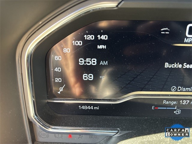 GMC Sierra 1500 Vehicle Full-screen Gallery Image 15