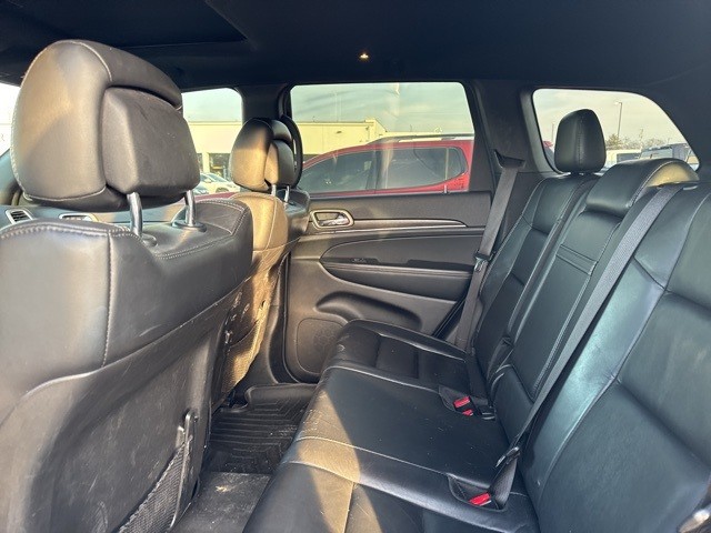 Jeep Grand Cherokee Vehicle Full-screen Gallery Image 05