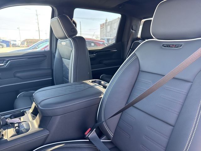 GMC Sierra 1500 Vehicle Full-screen Gallery Image 11