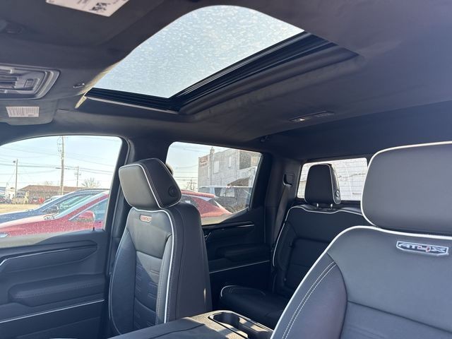 GMC Sierra 1500 Vehicle Full-screen Gallery Image 22