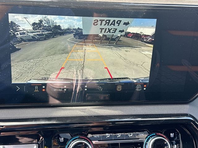 GMC Sierra 1500 Vehicle Full-screen Gallery Image 17