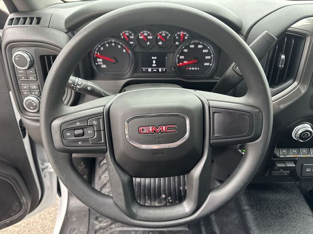 GMC Sierra 1500 Vehicle Full-screen Gallery Image 14