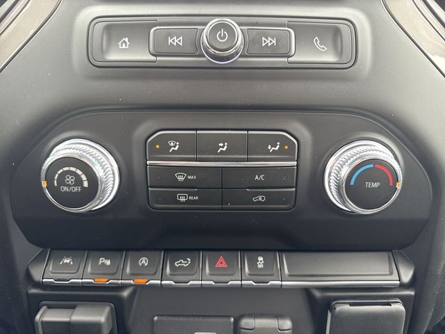 GMC Sierra 1500 Vehicle Full-screen Gallery Image 18