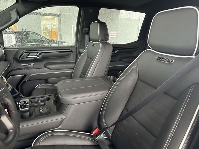 GMC Sierra 1500 Vehicle Full-screen Gallery Image 11