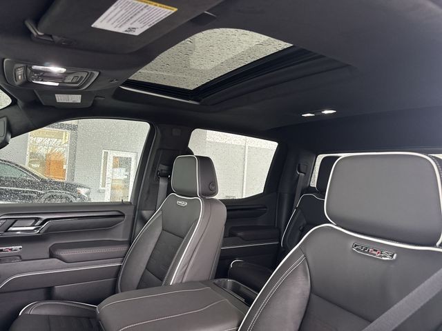 GMC Sierra 1500 Vehicle Full-screen Gallery Image 22