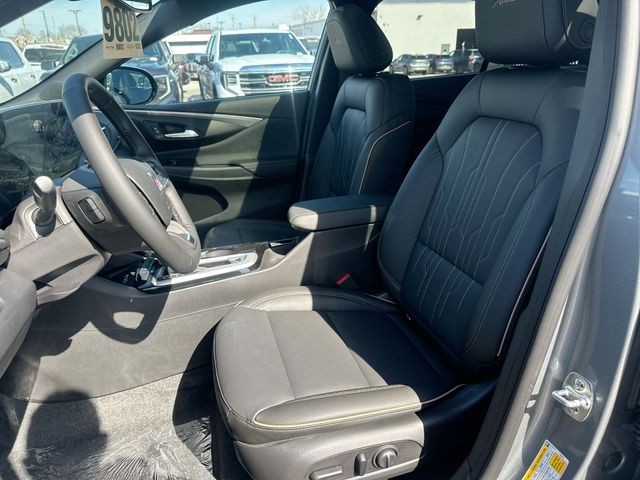 Buick Envista Vehicle Full-screen Gallery Image 11