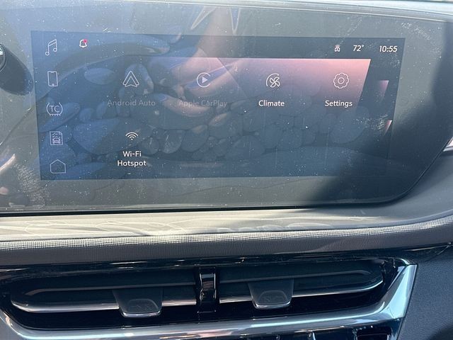 Buick Envista Vehicle Full-screen Gallery Image 16