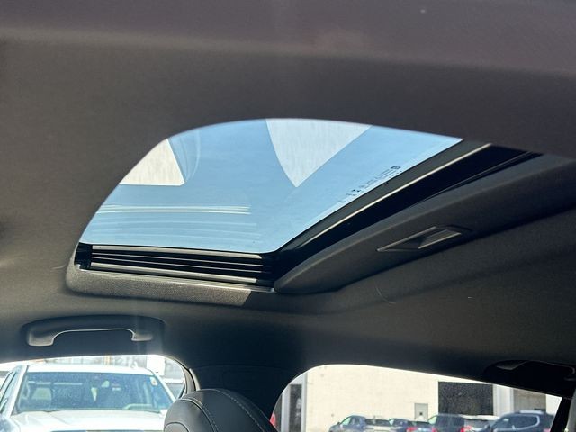 Buick Envista Vehicle Full-screen Gallery Image 21