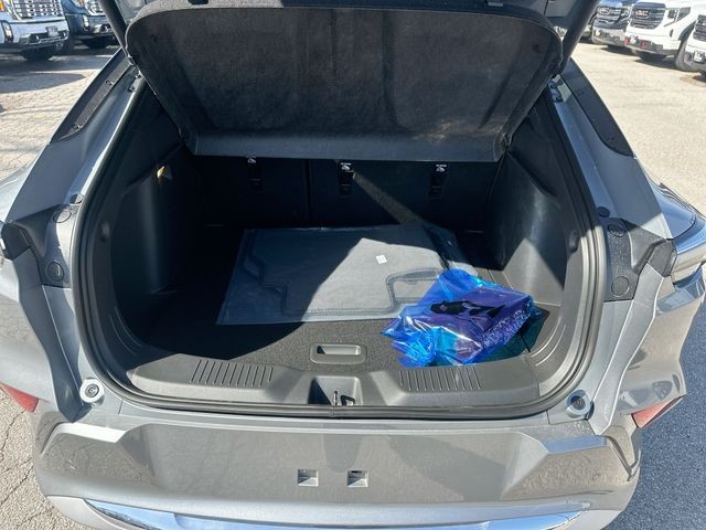 Buick Envista Vehicle Full-screen Gallery Image 23