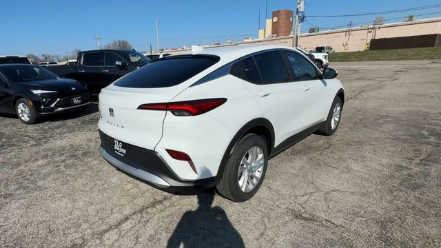 Buick Envista Vehicle Full-screen Gallery Image 08