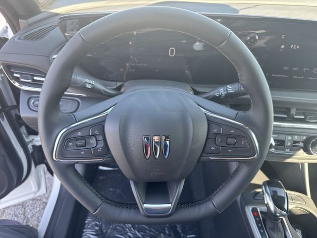 Buick Envista Vehicle Full-screen Gallery Image 14