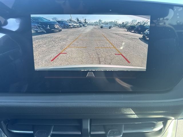 Buick Envista Vehicle Full-screen Gallery Image 17