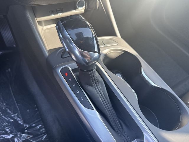 Buick Envista Vehicle Full-screen Gallery Image 19