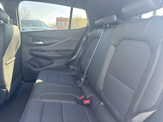 Buick Envista Vehicle Full-screen Gallery Image 21