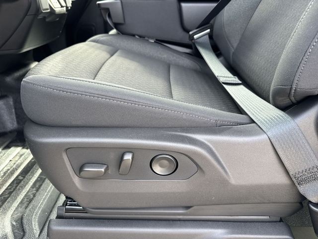 GMC Sierra 1500 Vehicle Full-screen Gallery Image 12