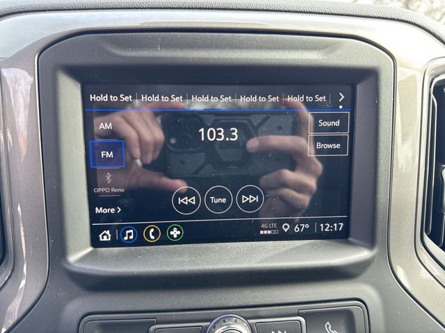 GMC Sierra 1500 Vehicle Full-screen Gallery Image 16