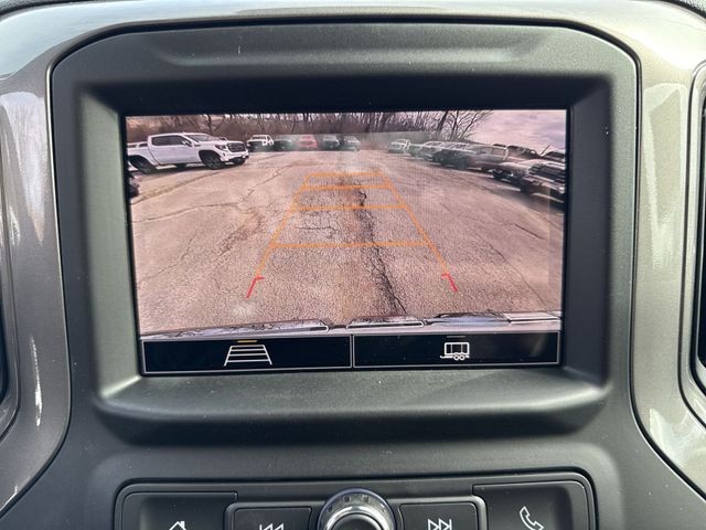 GMC Sierra 1500 Vehicle Full-screen Gallery Image 17