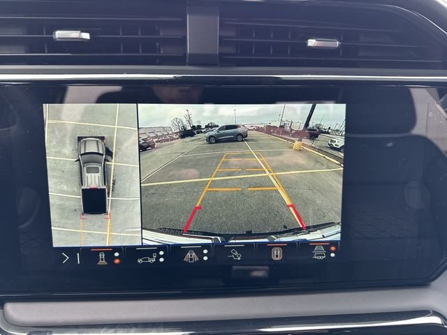 GMC Sierra 1500 Vehicle Full-screen Gallery Image 17