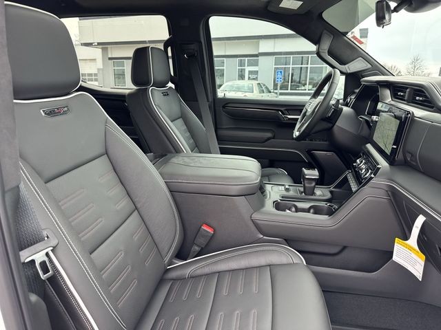 GMC Sierra 1500 Vehicle Full-screen Gallery Image 25