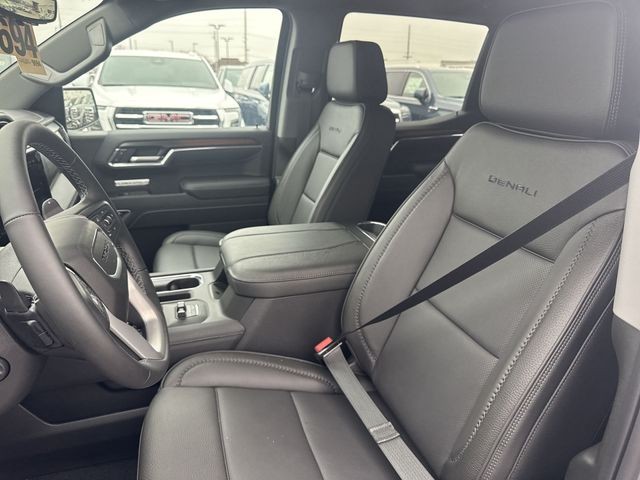 GMC Sierra 1500 Vehicle Full-screen Gallery Image 11