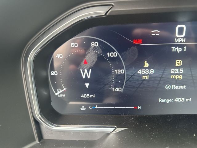 GMC Sierra 1500 Vehicle Full-screen Gallery Image 15