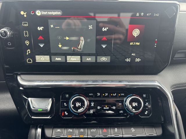 GMC Sierra 1500 Vehicle Full-screen Gallery Image 19