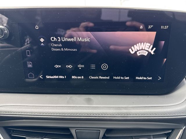 Buick Encore GX Vehicle Full-screen Gallery Image 16