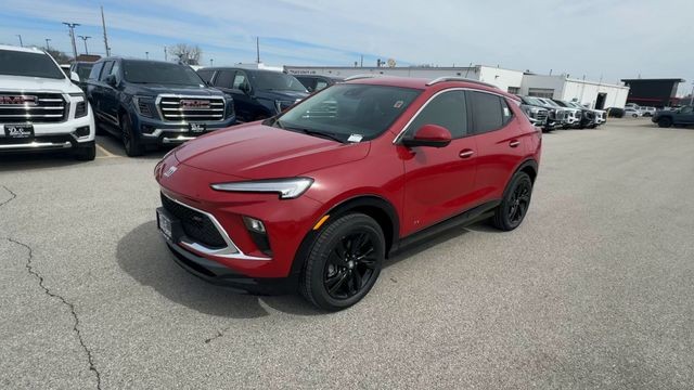 Buick Encore GX Vehicle Full-screen Gallery Image 04