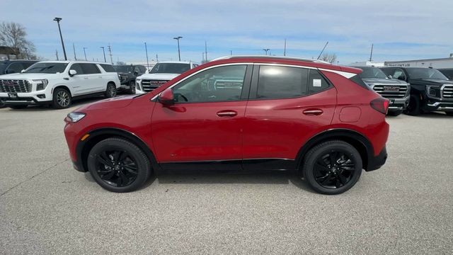 Buick Encore GX Vehicle Full-screen Gallery Image 05