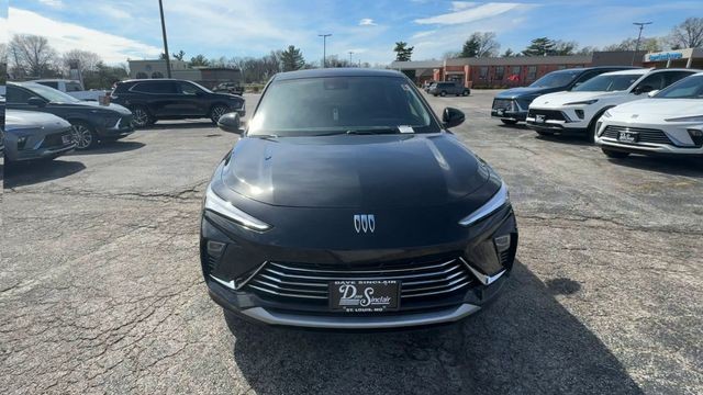 Buick Envista Vehicle Full-screen Gallery Image 03